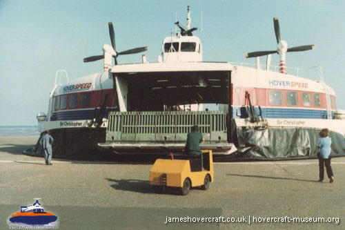 SRN4 Sir Christopher (GH-2008) with Hoverspeed -   (The <a href='http://www.hovercraft-museum.org/' target='_blank'>Hovercraft Museum Trust</a>).